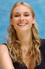 DIANE KRUGER at Wicker Park Press Conference 08/29/2004