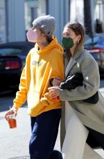 HAILEY and Justin BIEBER Out for Breakfast in Beverly Hills 02/20/2021