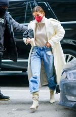HAILEY BIEBER Leaves Her Apartment in New York 02/22/2021