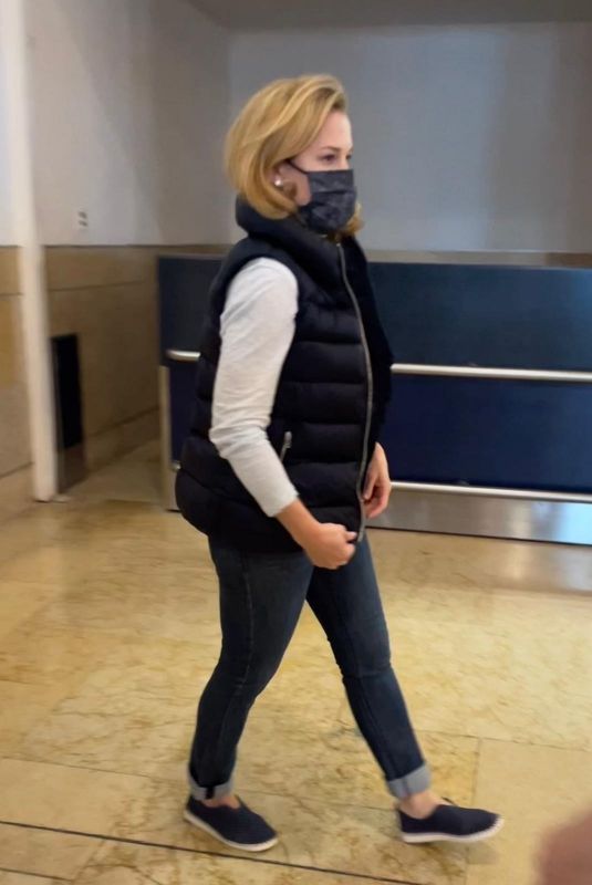 HEIDI CRUZ at Airport in Cancun 02/20/2021