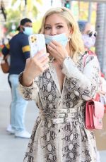 HEIDI MONTAG Shopping at LePerla on Rodeo Drive in Beverly Hills 02/13/2021