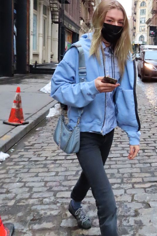 HUNTER SCHAFER Out and About in New York 02/11/2021