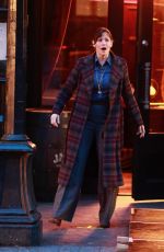 JENNIFER GARNER Acts a Scene from The Adam Project in Vancouver 02/224/2021