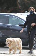 JENNIFER GARNER Out with Her Dogs in Pacific Palisades 01/30/2021