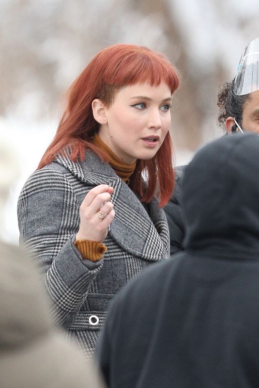 JENNIFER LAWRENCE on the Set of Don