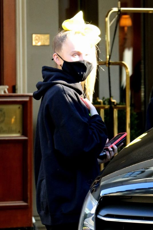 JOJO SIWA Out and About in Vancouver 02/07/2021