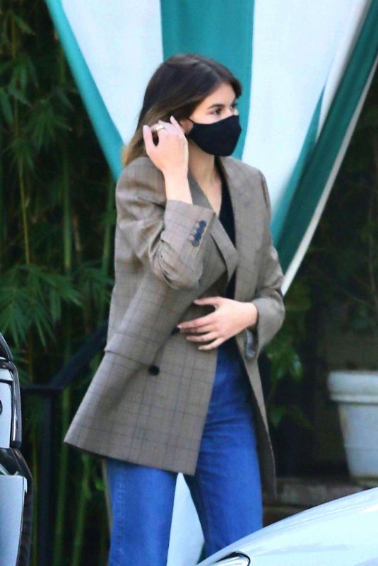 KAIA GERBER at San Vicente Bungalows in West Hollywood 02/10/2021