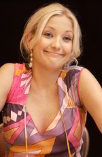 KATE HUDSON at Le Divorce Press Conference 07/26/2003