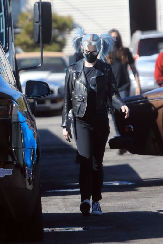KELLY OSBOURNE and Erik Bragg Out in Burbank 02/12/2021