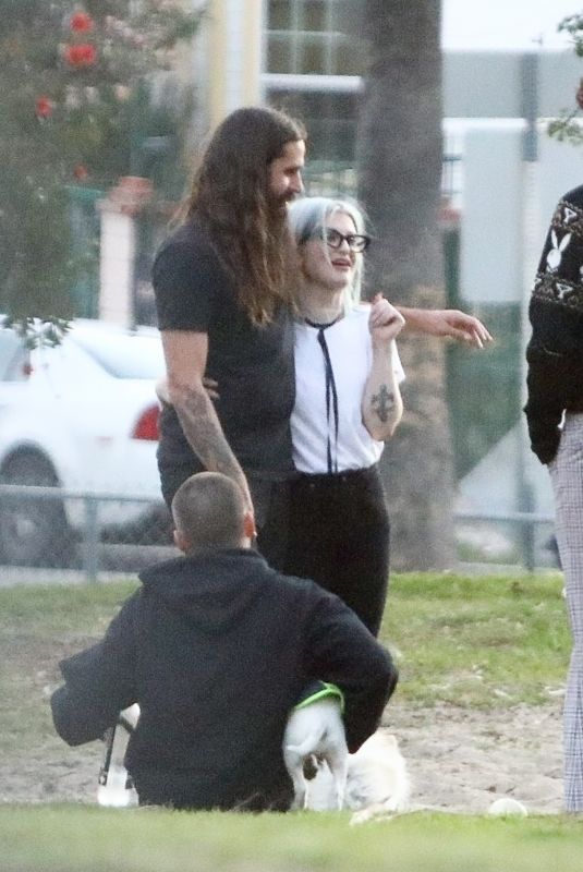 KELLY OSBOURNE and Erik Bragg Out in Loas Angeles 02/20/2021