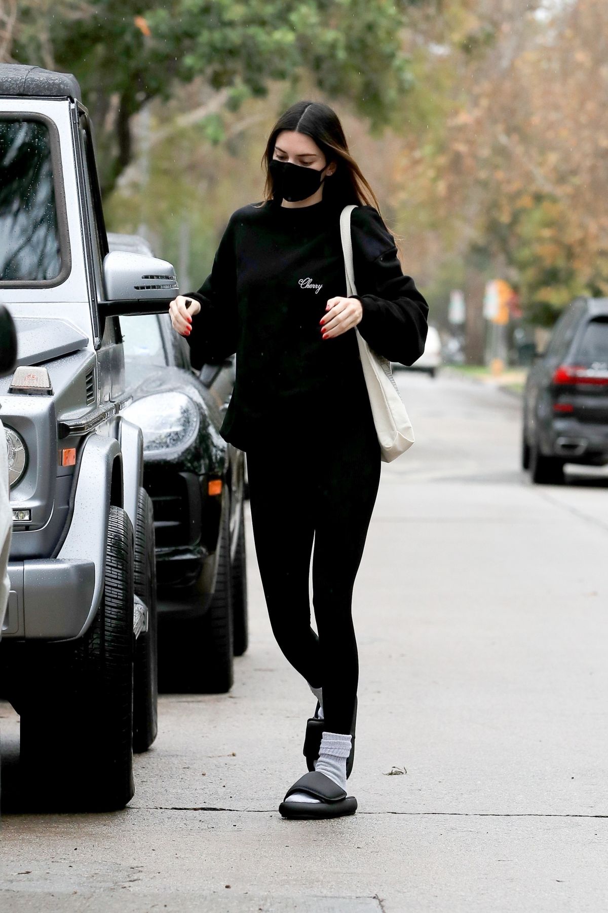 KENDALL JENNER Leaves Pilates Class in West Hollywood 02/01/2021 ...