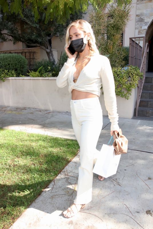 KRISTIN CAVALLARI Out and About in West Hollywood 02/07/2021