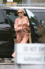 KYLIE MINOGUE Out in Victoria 02/12/2021