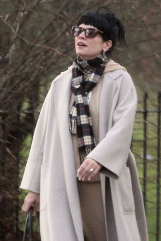 LILY ALLEN Out and About in Hampstead 02/02/2021