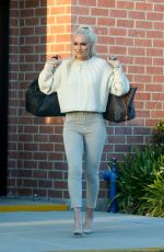 LINDSEY VONN Leaves a Photoshoot in Los Angeles 02/26/2021