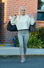 LINDSEY VONN Leaves a Photoshoot in Los Angeles 02/26/2021
