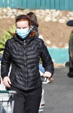 MARCIA CROSS Shopping at Whole Foods in Los Angeles 20/23/2021