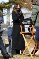 MARISKA HARGITAY and Christopher Meloni on the Set of Law & Order: SVU in New York 02/08/2021