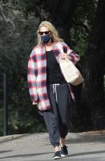 MOLLY SIMS Out at a Park in Los Angeles 01/31/2021