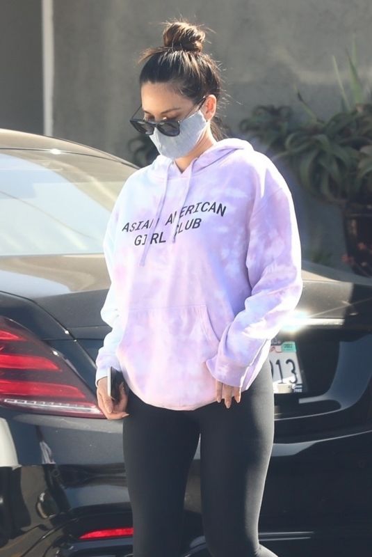OLIVIA MUNN Leaves a Gym in Los Angeles 02/17/2021