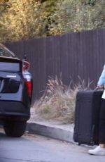 OLIVIA WILDE Moving her Belongings Out of House She Shared with Jason Sudeikis 02/14/2021