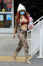 PHOEBE PRICE Picking up Dog Food at Petco in Los Angeles 02/10/2021