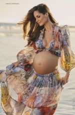 Pregnant ARIADNE ARTILES in Hola Fashion Magazine, March 2021