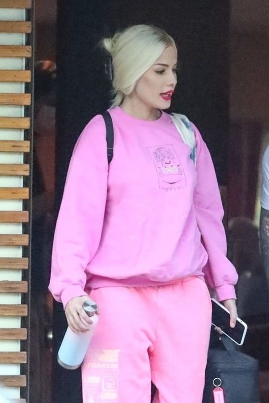 Pregnant HALSEY Show New Platinum Hair Out in Los Angeles 02/08/2021