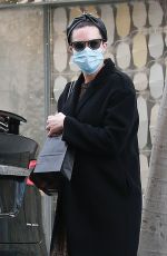 Pregnant MANDY MOORE Shopping on Rodeo Dr. in Beverly Hills 01/31/2021