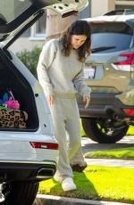 RACHEL BILSON Leaves Her Mother