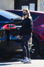 SARAH MICHELLE GELLAR Out and About in Brentwood 02/19/2021