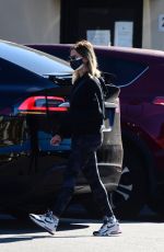 SARAH MICHELLE GELLAR Out and About in Brentwood 02/19/2021