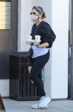 SARAH MICHELLE GELLAR Out for Coffee in Brentwood 02/18/2021
