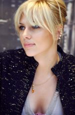 SCARLETT JOHANSSON at The Island Press Conference 07/11/2005