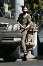 SCOUT WILLIS at a Gas Station in Los Feliz 02/25/2021