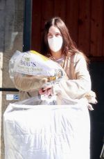 SCOUT WILLIS Stops by Dry Cleaners in Los Feliz 02/12/2021