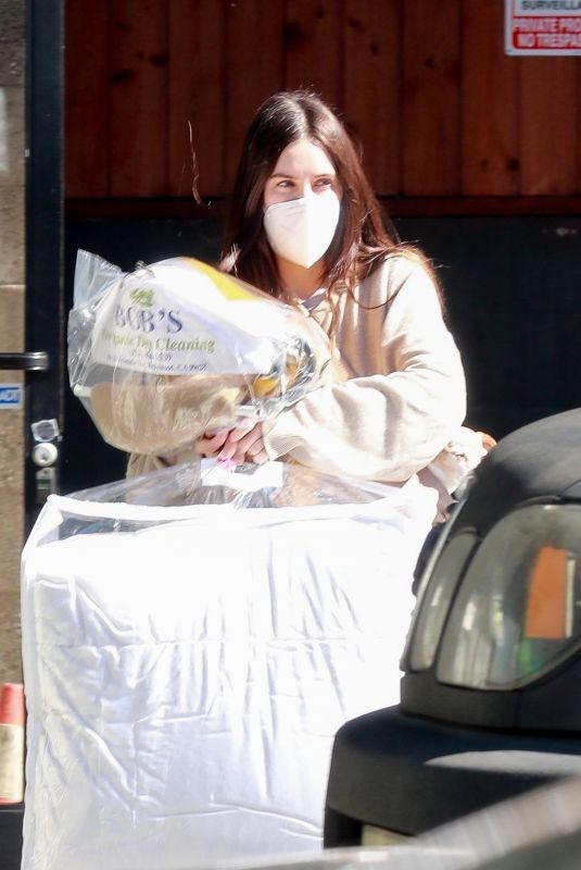 SCOUT WILLIS Stops by Dry Cleaners in Los Feliz 02/12/2021