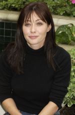 SHANNEN DOHERTY at Hell on Heels: The Battle of Mary Kay Press Conference 10/25/2002
