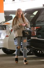 SOFIA VERGARA at Eataly Grocery Store In Los Angeles 02/26/2021