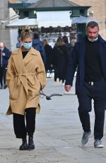 TAYLOR NEISEN and Liev Schreiber Out with Their Dog in Venice 02/09/2021