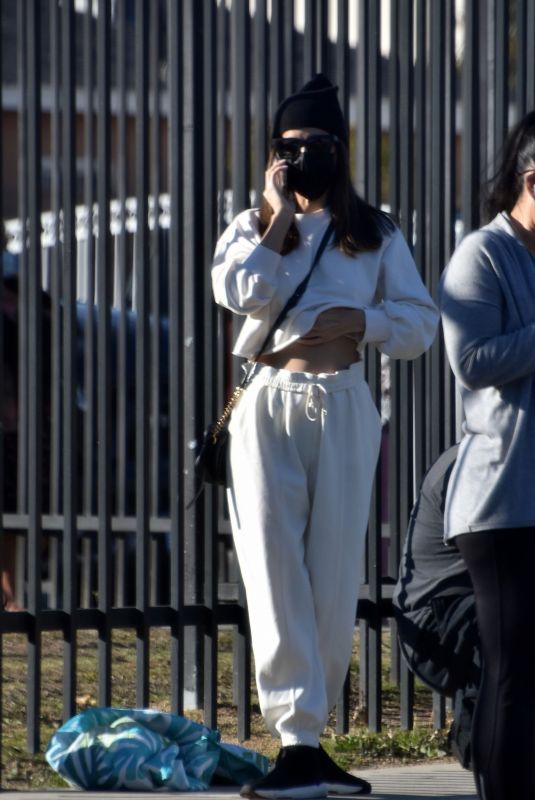 TERI HATCHER Waits for a COVID Test in Compton 02/05/2021