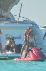 WINNIE HARLOW on Vacation in Tulum 02/24/2021