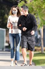 ALESSANDRA AMBROSIO Sshopping for Kitchen Supplies at Williams-Sonoma in Los Angeles 03/03/2021