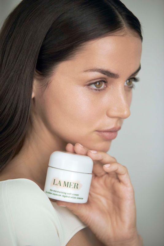 ANA DE ARMAS for La Mer Cosmetic 2021