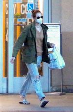 ANNA OSCEOLA Shopping at Albertsons in Los Feliz 03/09/2021