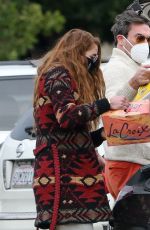 ANNA OSCEOPLA Shopping at Gelson