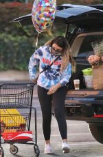 APRIL LOVE GEARY Shopping at Pavilions in Malibu 03/09/2021