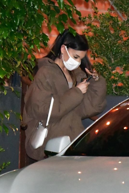 ARIANA GRANDE Leaves FIA Restaurant in Santa Monica 03/06/2021