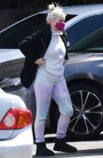 ARIEL WINTER Shopping at Gelson