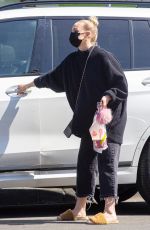 ASHLEE SIMPSON at Menchie;s in Los Angeles 03/16/2021